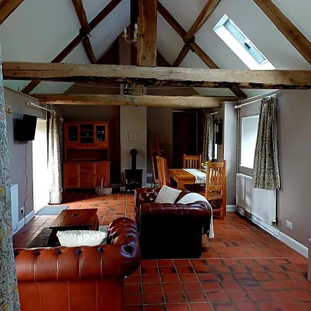 Orchard - A Countryside Stone In A Peaceful Location * Cloughton