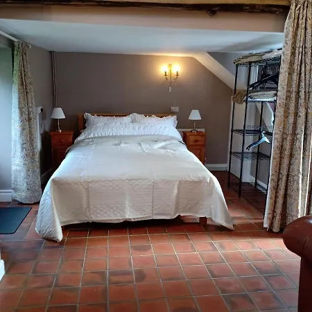 Feriehus Orchard - A Countryside Stone In A Peaceful Location *